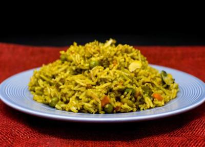 طرز تهیه نخودفرنگی پلو؛ یک غذای ساده و خوشمزه طرز تهیه نخودفرنگی پلو؛ یک غذای ساده و خوشمزه